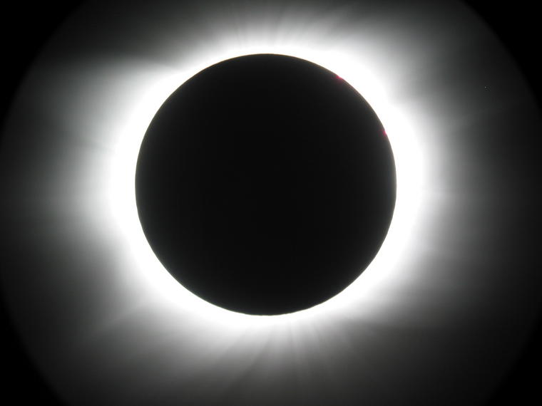 Eclipse de Soleil: spectacle partiel aux Antilles et en Guyane