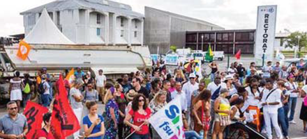 Guyane : manifestation de lycéens