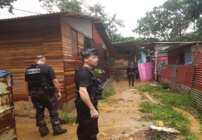 Descente au squat Bambou : 23 arrestations et 8 transferts au CRA