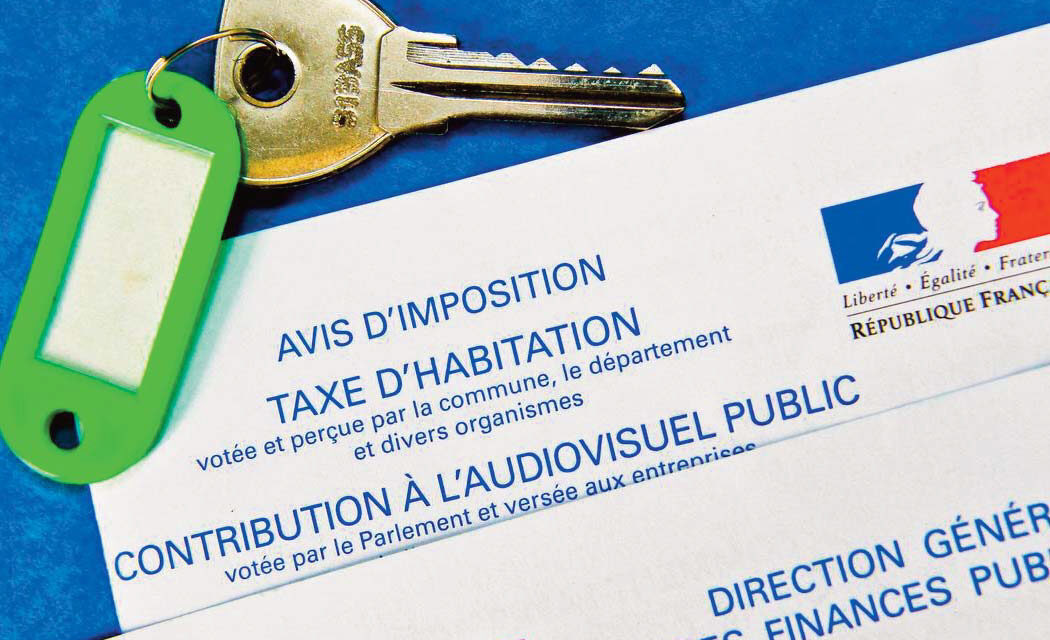 Suppression complète de la taxe d’habitation « au plus tard d’ici à 2021 » mais peut être remplacée par une surtaxe foncière pour les résidences secondaires…