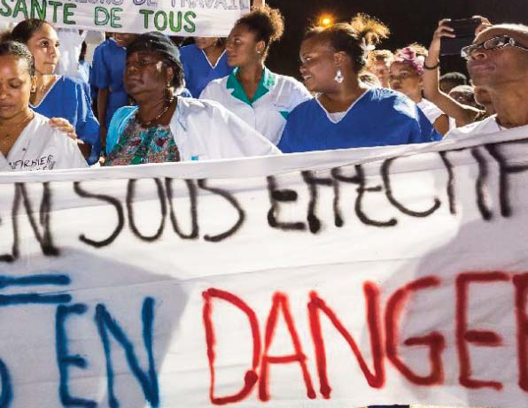 Une marche pour soutenir les urgentistes démissionnaires à Cayenne