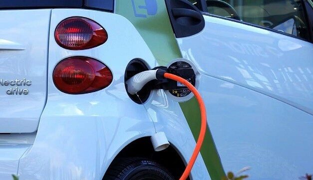 Le bonus écologique renforcé pour stimuler la vente de véhicules propres en Outre-mer