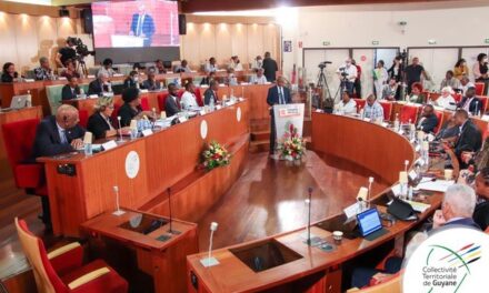 L’évolution statutaire votée à l’unanimité par les élus de Guyane