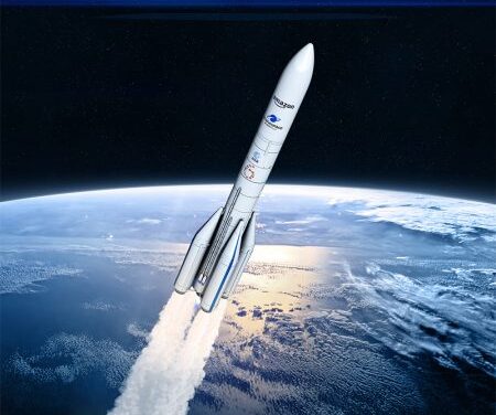 Arianespace signe le plus gros contrat de son histoire