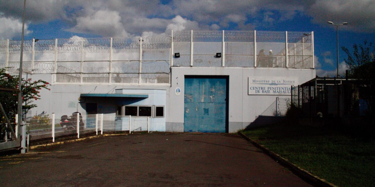 Surpopulation record dans les prisons ultramarines