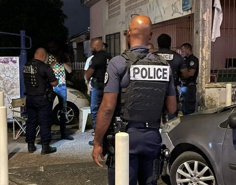 Le nombre de tentatives d’homicides reste plus élevé dans les DROM que dans l’Hexagone