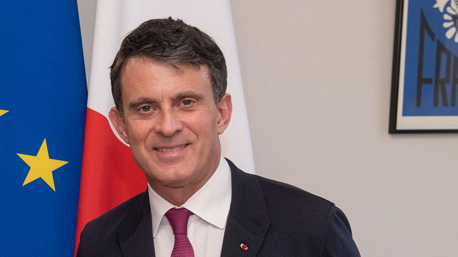 Mettre fin au « parisianisme » d’État : la feuille de route de Valls pour les outre-mer