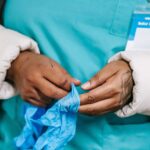 Conditions de travail des soignants : quand soigner se fait sous tension