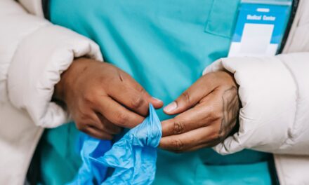 Conditions de travail des soignants : quand soigner se fait sous tension